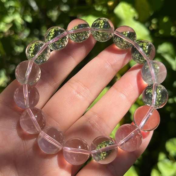 13.5mm high clarity Madagascar rose quartz bracelet - Picture 9 of 11